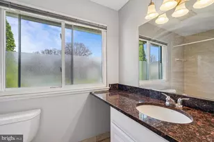 17720 Millcrest Dr, Rockville, MD 20855 - Photo 28