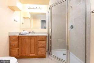 9125 Copenhaver Dr, Potomac, MD 20854 - Photo 20