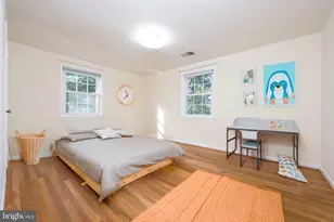 9125 Copenhaver Dr, Potomac, MD 20854 - Photo 14