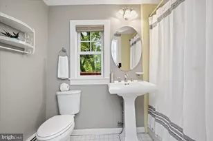 26 Wellesley Cir, Glen Echo, MD 20812 - Photo 18