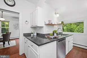 26 Wellesley Cir, Glen Echo, MD 20812 - Photo 16