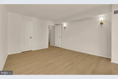 4620 N Park Avenue #1211 E, Chevy Chase, MD 20815 - Photo 14