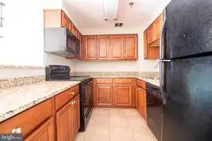 24 Courthouse Sq, Rockville, MD 20850 - Photo 20