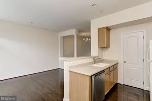 122 Elmcroft Blvd, Rockville, MD 20850 - Photo 16