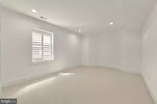 9117 Redwood Ave, Bethesda, MD 20817 - Photo 50