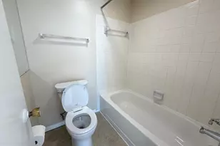 18131 Chalet Dr, Germantown, MD 20874 - Photo 32