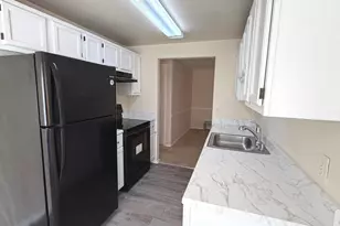 18131 Chalet Dr, Germantown, MD 20874 - Photo 10