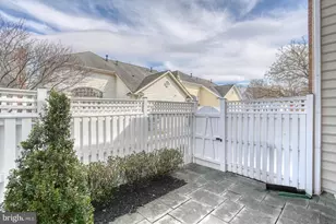 300 Lisa Oaks Way, Rockville, MD 20850 - Photo 24