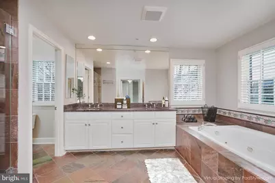 300 Lisa Oaks Way, Rockville, MD 20850 - Photo 22