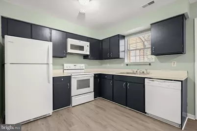 11112 Black Forest Way, Gaithersburg, MD 20879 - Photo 16