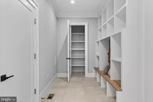 8722 Ewing Dr, Bethesda, MD 20817 - Photo 10