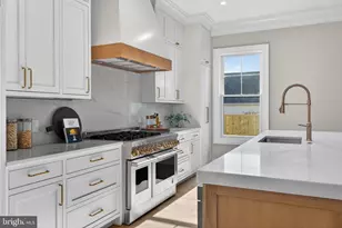 8722 Ewing Dr, Bethesda, MD 20817 - Photo 22