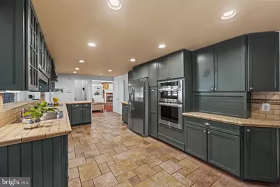 6 Starlight Court, Potomac, MD 20854 - Photo 12