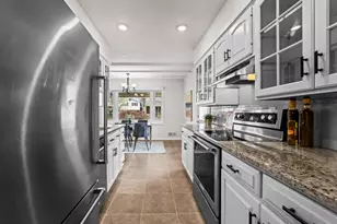 11609 Deborah Dr, Potomac, MD 20854 - Photo 4