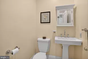 3927 Washington St, Kensington, MD 20895 - Photo 30