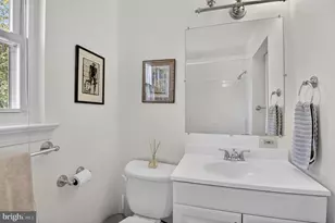 7917 Sleaford Pl, Bethesda, MD 20814 - Photo 24