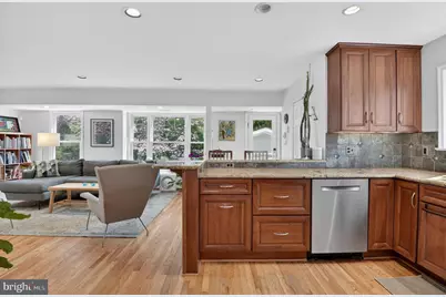 7917 Sleaford Place, Bethesda, MD 20814 - Photo 16