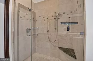 7917 Sleaford Pl, Bethesda, MD 20814 - Photo 30