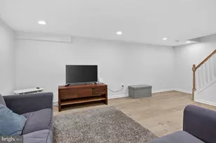 7917 Sleaford Pl, Bethesda, MD 20814 - Photo 38