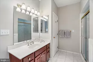 10810 Burbank Dr, Potomac, MD 20854 - Photo 38