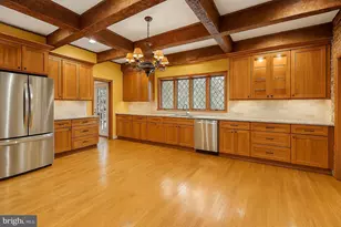10810 Burbank Dr, Potomac, MD 20854 - Photo 12