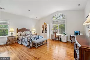 10810 Burbank Dr, Potomac, MD 20854 - Photo 36