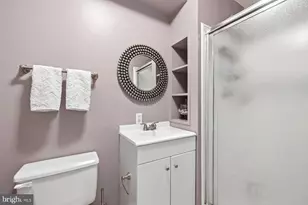 135 Kinsman View Cir, Silver Spring, MD 20901 - Photo 28