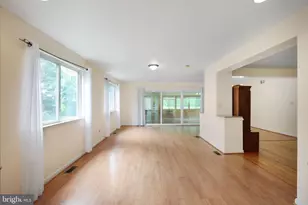 6928 Winterberry Ln, Bethesda, MD 20817 - Photo 12