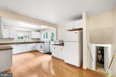 6928 Winterberry Lane, Bethesda, MD 20817 - Photo 10