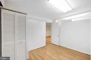 6928 Winterberry Ln, Bethesda, MD 20817 - Photo 30