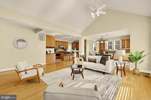 20407 Peach Tree Rd, Dickerson, MD 20842 - Photo 16