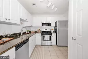 7 Booth St, Gaithersburg, MD 20878 - Photo 22