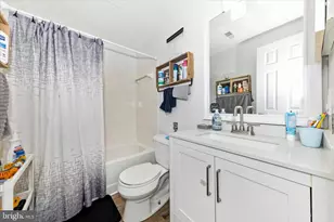 18100 Chalet Dr, Germantown, MD 20874 - Photo 30