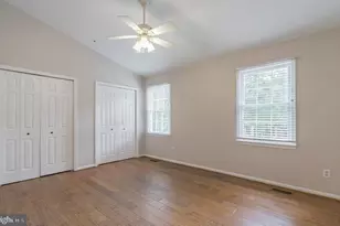 8533 Fountain Valley Dr, Montgomery Village, MD 20886 - Photo 16