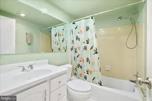 10000 Stedwick Rd, Montgomery Village, MD 20886 - Photo 22