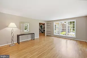 7556 Pepperell Dr, Bethesda, MD 20817 - Photo 8