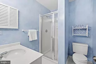 7556 Pepperell Dr, Bethesda, MD 20817 - Photo 32