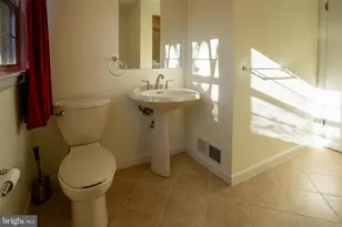 7001 Hopewood St, Bethesda, MD 20817 - Photo 28