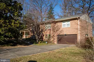 7001 Hopewood St, Bethesda, MD 20817 - Photo 2