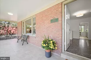 7001 Hopewood St, Bethesda, MD 20817 - Photo 4