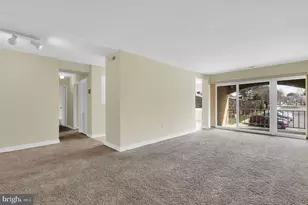 448 Girard St, Gaithersburg, MD 20877 - Photo 2