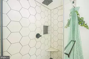 8807 Rustburg Cir, Montgomery Village, MD 20886 - Photo 28