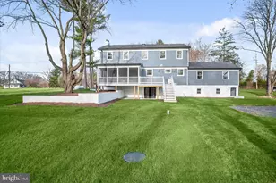 21611 Slidell Rd, Boyds, MD 20841 - Photo 2