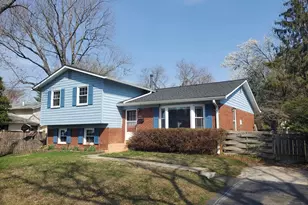 702 W Edmonston Dr, Rockville, MD 20852 - Photo 2