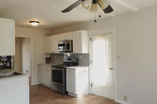 702 W Edmonston Dr, Rockville, MD 20852 - Photo 10