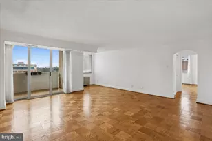 4601 N Park Ave, Chevy Chase, MD 20815 - Photo 10