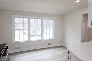 5607 Pier Dr, Rockville, MD 20851 - Photo 12