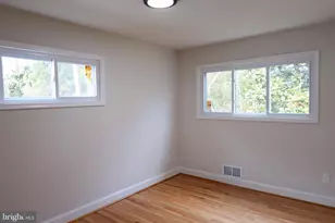 5607 Pier Dr, Rockville, MD 20851 - Photo 22