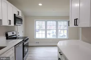 5607 Pier Dr, Rockville, MD 20851 - Photo 10