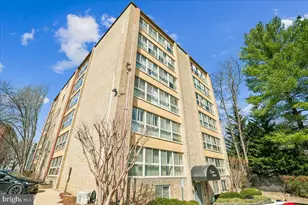 4970 Battery Ln, Bethesda, MD 20814 - Photo 1